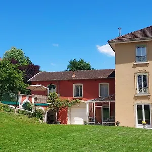 Maison Letrat Hébergement de vacances La Tour-du-Pin